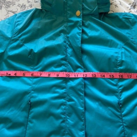 Nils Women's Size 10 Ski/Snow Jacket/Parka with Belt, Faux Fur Detachable Hood